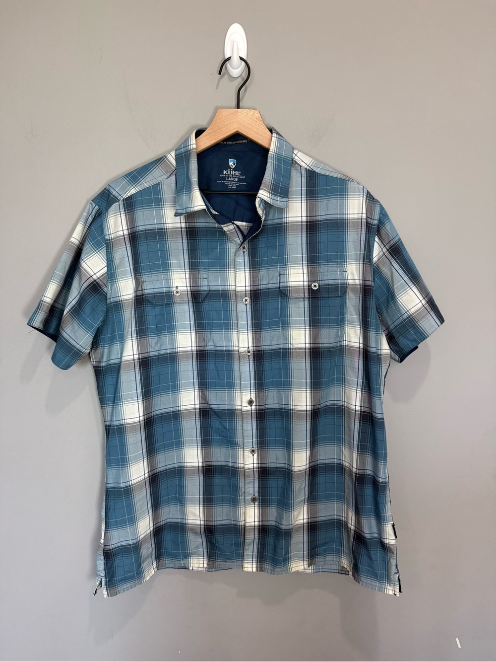 KÜHL Mens Large Blue Plaid Short Sleeve Button Front Hiking Outdoor Shirt